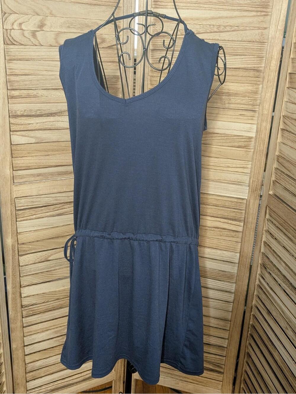 Amazon Essentials Scoop Neck Wide Leg Jumpsuit Size M/L Sleeveless Navy Blue